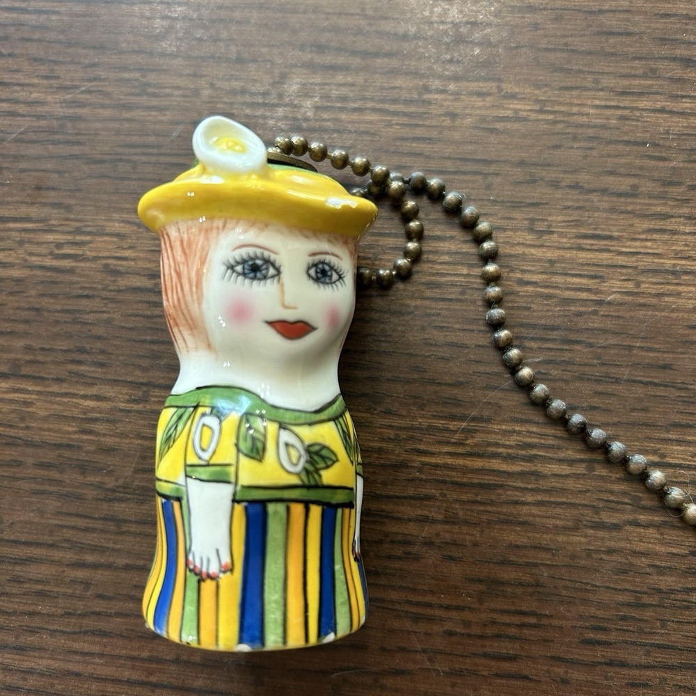 Susan Paley By Ganz Lily Fan Pull Ceramic Figure Folk Art
